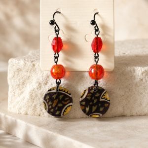 Boucles pendantes IKITA perles rouge éclat - bijou Ikita unique