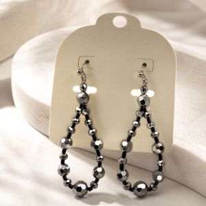 Boucles pendantes facettes argentées - bijou Ikita unique