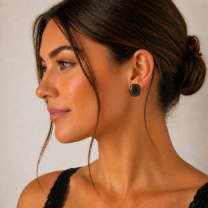 Boucles puces ovales noires brillantes - bijou Ikita unique