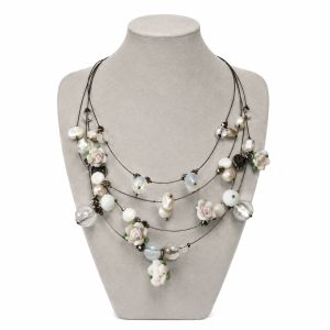 Collier multi-rangs fleurs nacrées IKITA - bijou Ikita unique