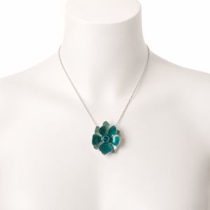 Collier Fleur Émeraude IKITA - bijou unique