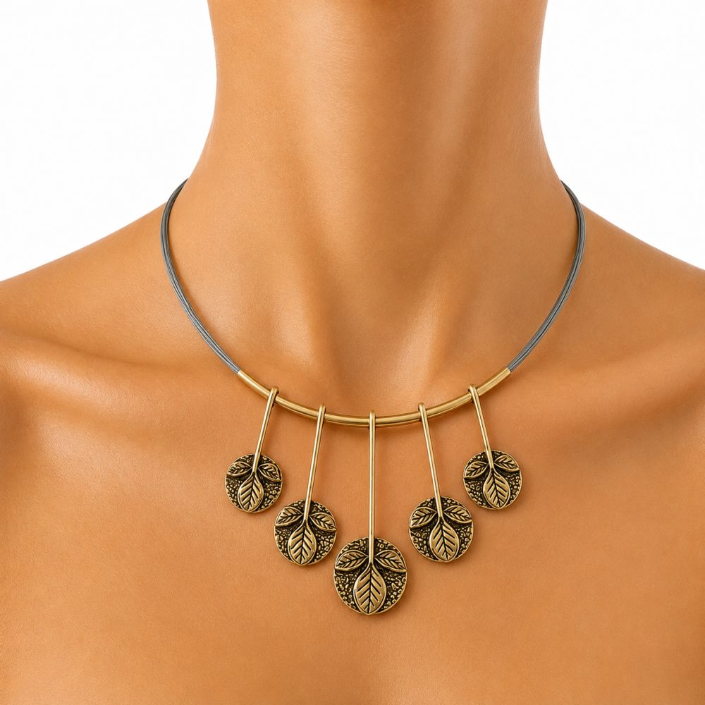 Collier Feuillage Doré IKITA - bijou unique
